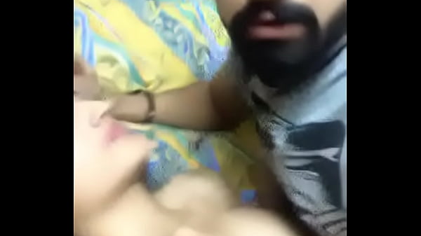 Desi, Goyangin Pantat Lo Biar Gue Makin Ngiler