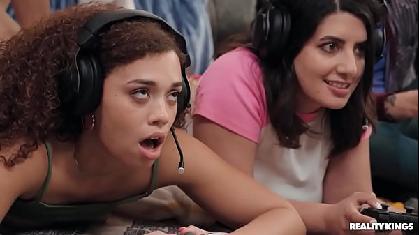 Mode Co-op Ngewe Buat Cewek Gamer / Raja Nyata