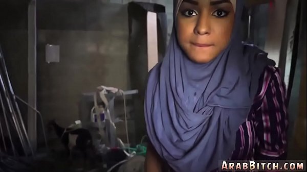 Gadis Arab Dan Wanita Muslim Siap Dibuka Di Titik Drop Booty, 23km Di Luar Kota.