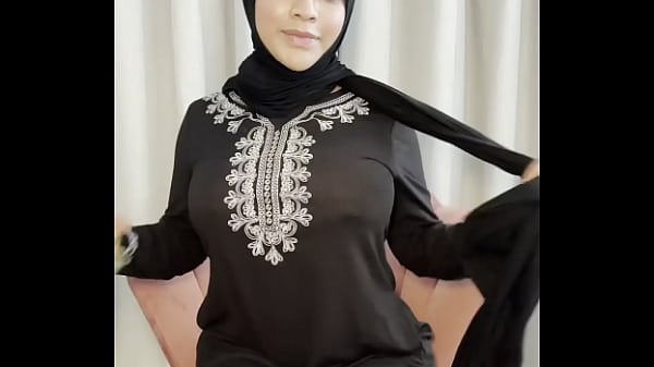 Yasmina Khan Colmek Sambil Puasa, Nafsu Nggak Bisa Ditahan.