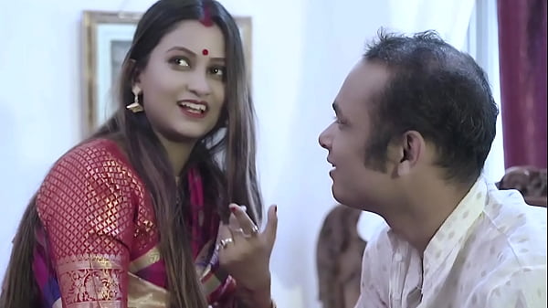 Suami Istri India Lagi Ngewe Nikmatin Sange, Suara Hindi Bikin Makin Panas.