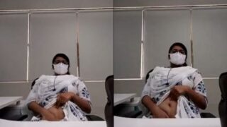 Gadis Muda Colmek Memek Desi-nya Di Kantor