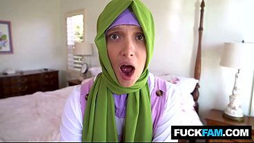 Pengalaman Pertama Ngentot Si Hijab Horny Bareng Izzy Lush Dan Donnie Rock