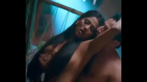 Cewek India Desi Lagi Manjain Pacarnya, Bikin Makin Panas Dan Basah.