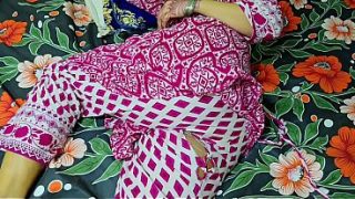 Ibu Tiri Celana Sobek, Anak Tiri Langsung Ngewe Memek Sambil Pegang Pantat Bulat.