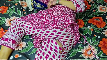 Ibu Tiri Celana Sobek, Anak Tiri Langsung Ngewe Memek Sambil Pegang Pantat Bulat.
