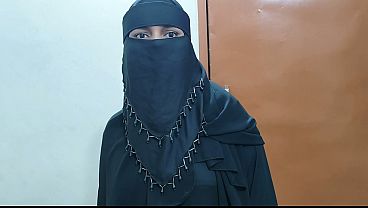 Ibu Rumah Tangga Cantik Berjilbab Istri Seorang Master India, Ngentot Habis-habisan Di Video Rumahku.