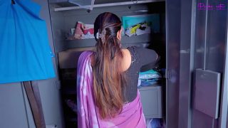 Bokep Desi Pembantu Montok Ketahuan Curi Celana Dalem Majikan, Langsung Digenjot Suaminya Pake Gaya Doggy, Kontol Masuk Memek Bulu Lebat, Suara Hindi Bikin Makin Birahi