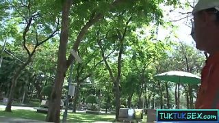 Gadis Thailand Mungil Diangkut Pakai Tuk Tuk, Langsung Digenjot Habis-habisan.