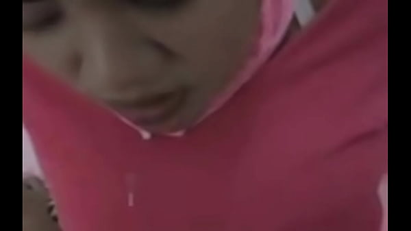 Hijab Yang Basah, Nafsu Yang Liar, Tubuh Yang Terikat Janji Tapi Jiwa Meronta Minta Digoyang.