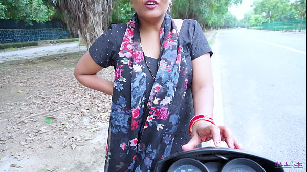 Bhabhi India Kutti Jalanan, Client Sama Doggy Style Ngentot, Suara Hindi Panas Menggairahkan.