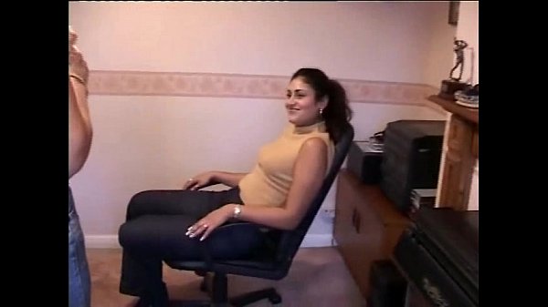 Cewek India Malvina Sama Lisa Britania, Jilat-jilat Memek Sampai Eneg #3