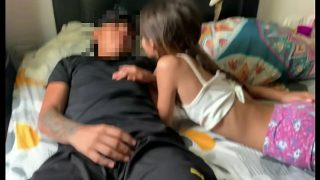 Hermanastra Ngewe Sama Kakak Tiri Saat Ortu Tiri Lagi Pergi – Cerita Lengkap Bikin Muncrat