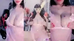 Guru Ezzha Pake Lingerie Tembus Pandang, Bikin Ngaceng Lihatnya