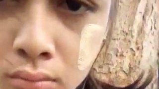 Jalanin Aja, Cewek Asemnya Pamer Bulu Becek Di Luar, Bikin Makin Pengen Ngewe.