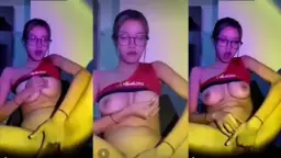 Mahasiswi Cantik Lagi Colmek Live Di Telegram, Bikin Ngaceng Abis!
