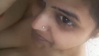 Pertunjukan Binal Bhabhi Bugil Total