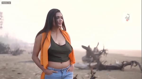 Foto Desi Cewek Seksi Bikin Makin Greget.