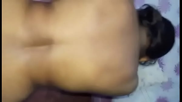 Desi Istri Digebrek Gaya Anjing