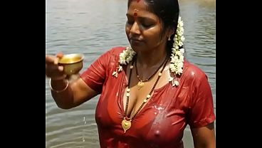 Desi Bhabhi Ai Lagi Horny, Siap Digoyang