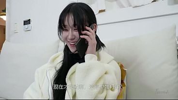 Korea – Cewek Lajang Ngangkang, Tukang Servis Terjebak Di Antara Pahanya