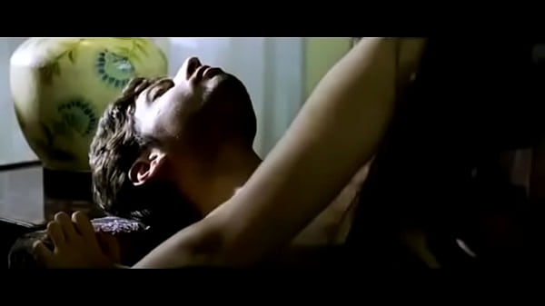 Adegan Panas Dan Menggairahkan Di Film Hindi Bikin Makin Horny.
