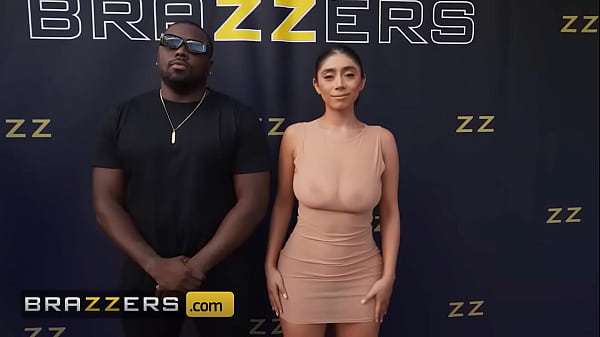 Brandol – Violet Myers Pamerin Bolong Bontotnya Ke Paparazi