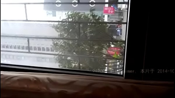 中国人浩哥在饭桌上干闺蜜，炮友变野味