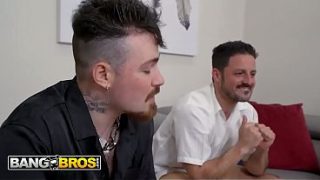 Bangbros – Cassie Lenoir Ngewein Bapak-bapak Beruntung Sampai Muncrat Di Muka