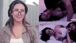 Tante Brondong Kelas Bintang Pamerin Memek Basah Kena Kucing Liar
