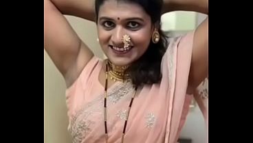 Wanita India Seksi Pamer Ketiak Basah Bikin Ereksi