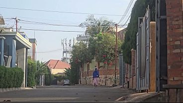 Mampus, Ada Ibu Arab Coli Di Pinggir Jalan Depan Rumah, Becek Semua