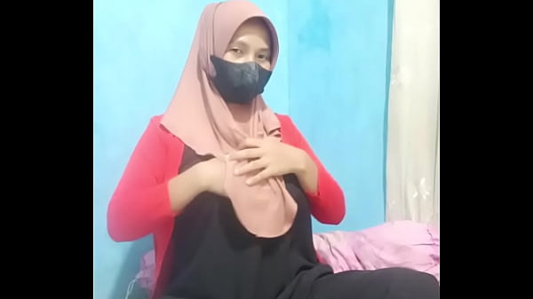 Gadis Berhijab Colmek Pakai Dildo Sampe Crot, Nikmatnya Kebangetan.