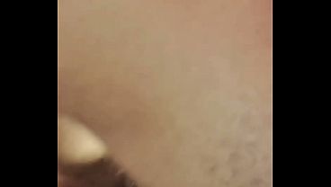 سعودي متلذذ يشوف مرته تتناك قدامه وهو يتفرج على سكس عربي ناري، ديوثة سعودية نار