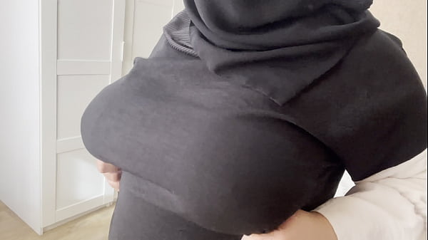Teman Istri Arab Temanku Pamer Tetek