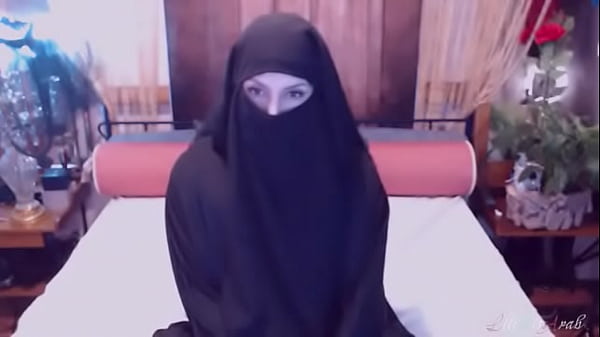 Dasar Pelacur Arab, Bayar Guru Pakai Badan Sendiri.