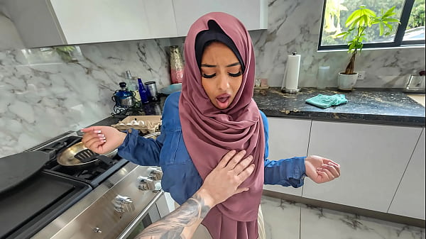 Istri Hijab Panas Ingin Selamatkan Pernikahan Dengan Belajar Ngewe Mulut Dan Bicara Kotor – Hijablust