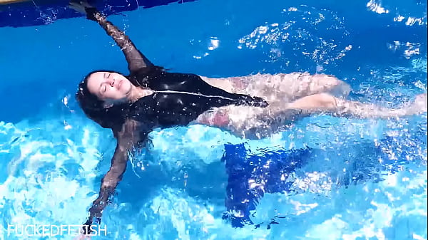 Body Basah Jessica Bunny Di Dalam Air, Gerakan Bikin Kering