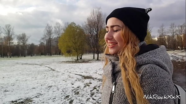 Bella Mur Digebelin Demi Duit! Pickup Ala Rusia Bikin Nafsu.
